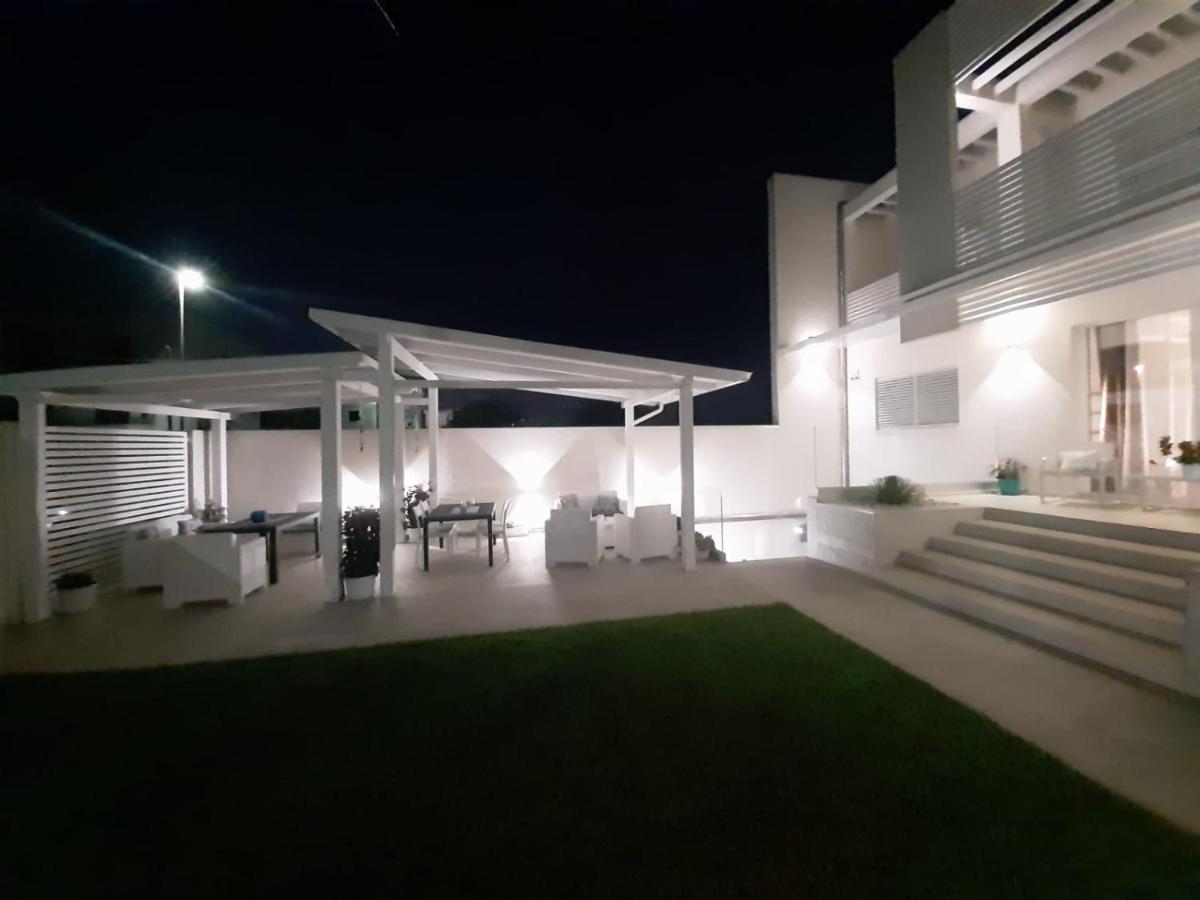 Joshua Rooms Porto Cesareo Exterior photo